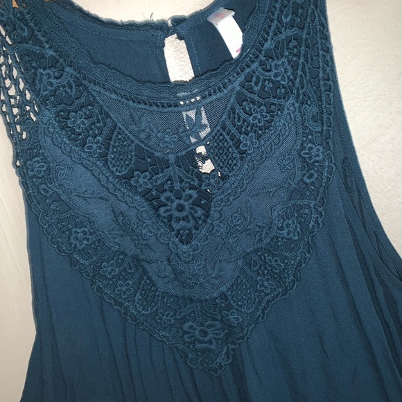 Beautiful Summer Dress WORN ONCE - Picture 4 of 7